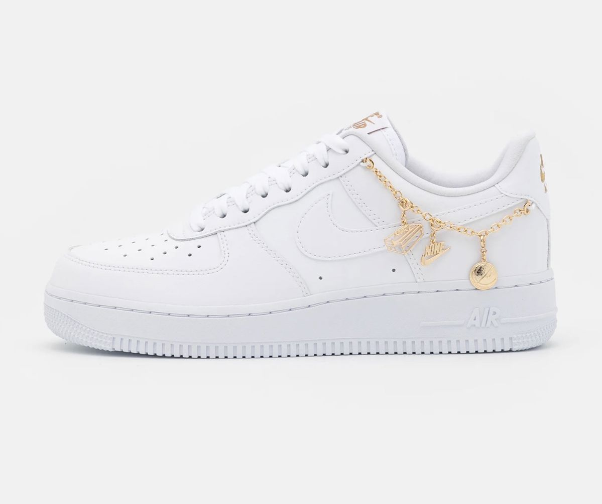 Nike air force złote dodatki 